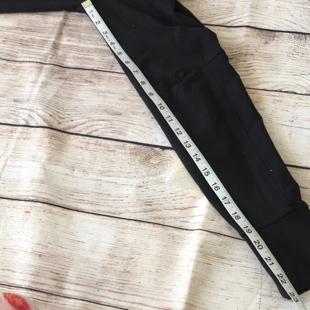 Lululemon Trainer Jacket. Size Small. Black - image 8